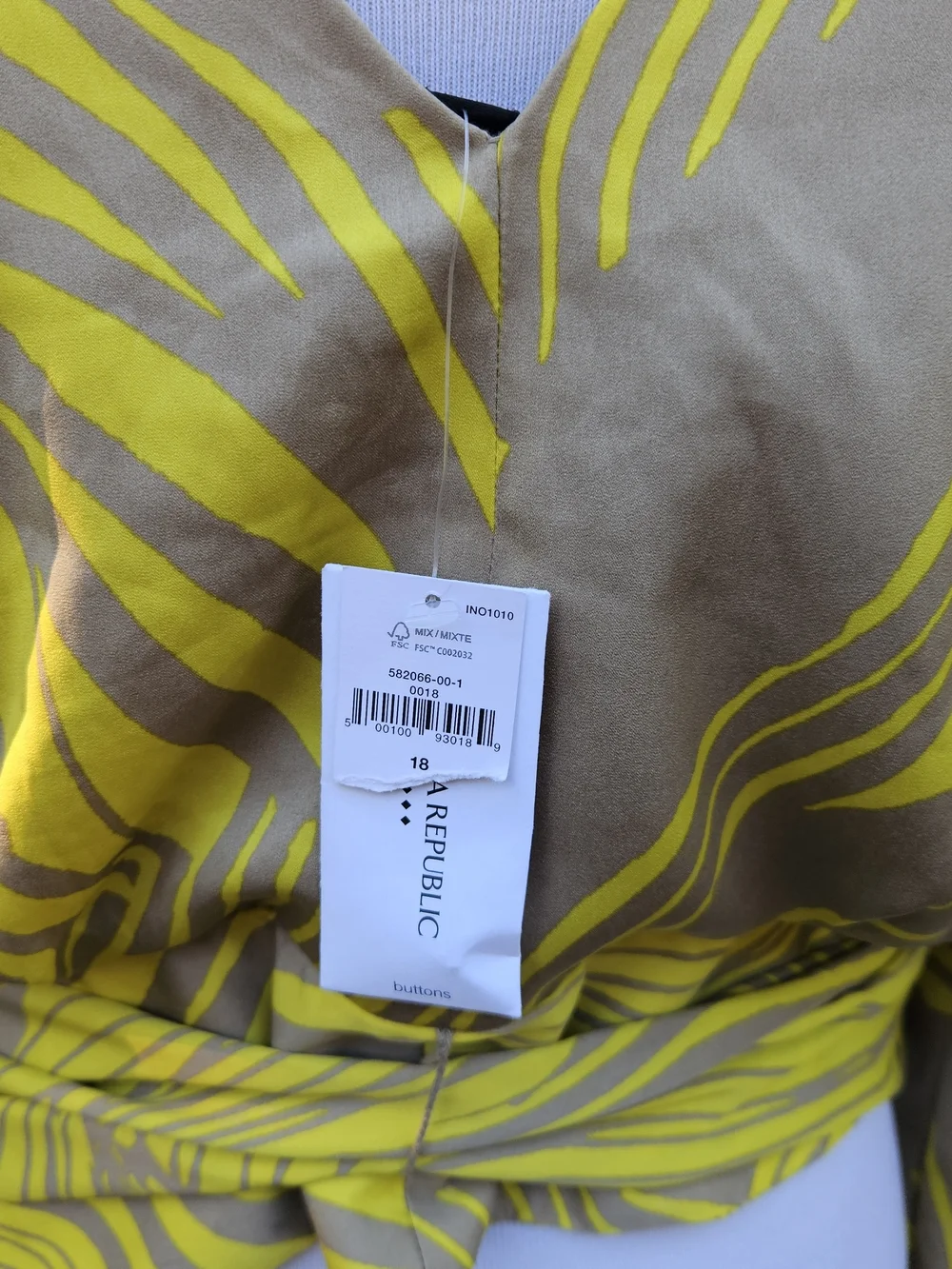 Banana Republic nwt banana